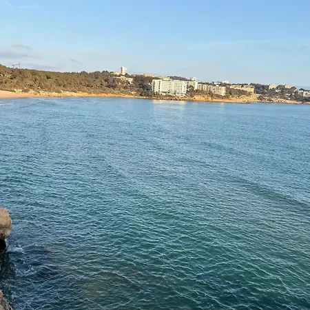 Coral Rojo Apartament Salou